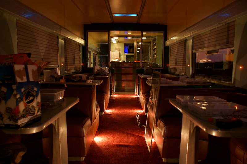 nc0924.jpg - Tavern at night